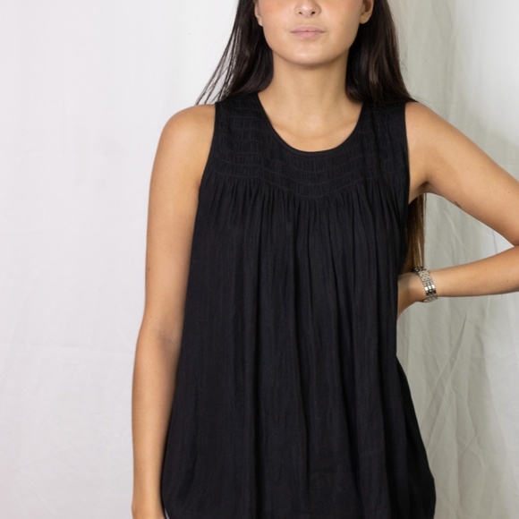 Dolan left of coast black shirred sleeveless top - Picture 2 of 8